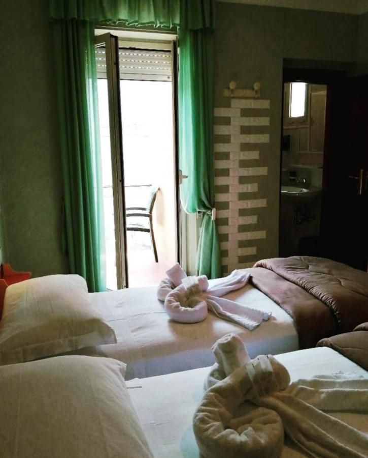 Hotel Elvira 퓨기 외부 사진