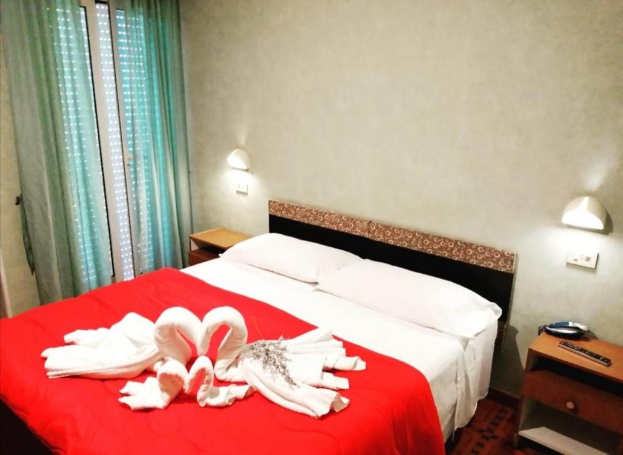 Hotel Elvira 퓨기 외부 사진